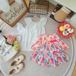 Chân váy hoa kèm quần bên trong cho bé gái size 3 -10 Chân váy hoa kèm quần bên trong cho bé gái size 3 -10