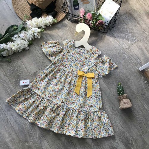 Váy hoa thô 2 tầng trễ vai size 4-8 - v30115-kidsky-bán sỉ Váy hoa thô 2 tầng trễ vai size 4-8 - v30115 Váy hoa thô 2 tầng trễ vai size 4-8 - v30115-