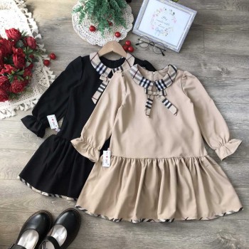 Váy đuôi cá cổ sen kẻ burberry size 6-10