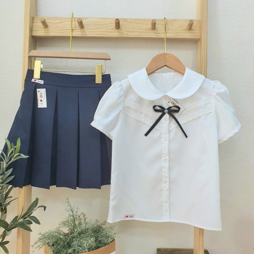 Áo sơ mi trắng ren V ngực size đại size 10 -13-kidsky-bán sỉ Áo sơ mi trắng ren V ngực size đại size 10 -13 Áo sơ mi trắng ren V ngực size đại size 10 -13-ÁO SƠ MI CỘC TAY BÉ GÁI